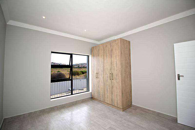 2 Bedroom Property for Sale in Hartenbos Heuwels Western Cape